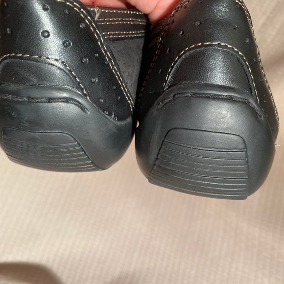 Auditions Women Verona II Leather Closed Toe, 9W - Picture 10 of 14